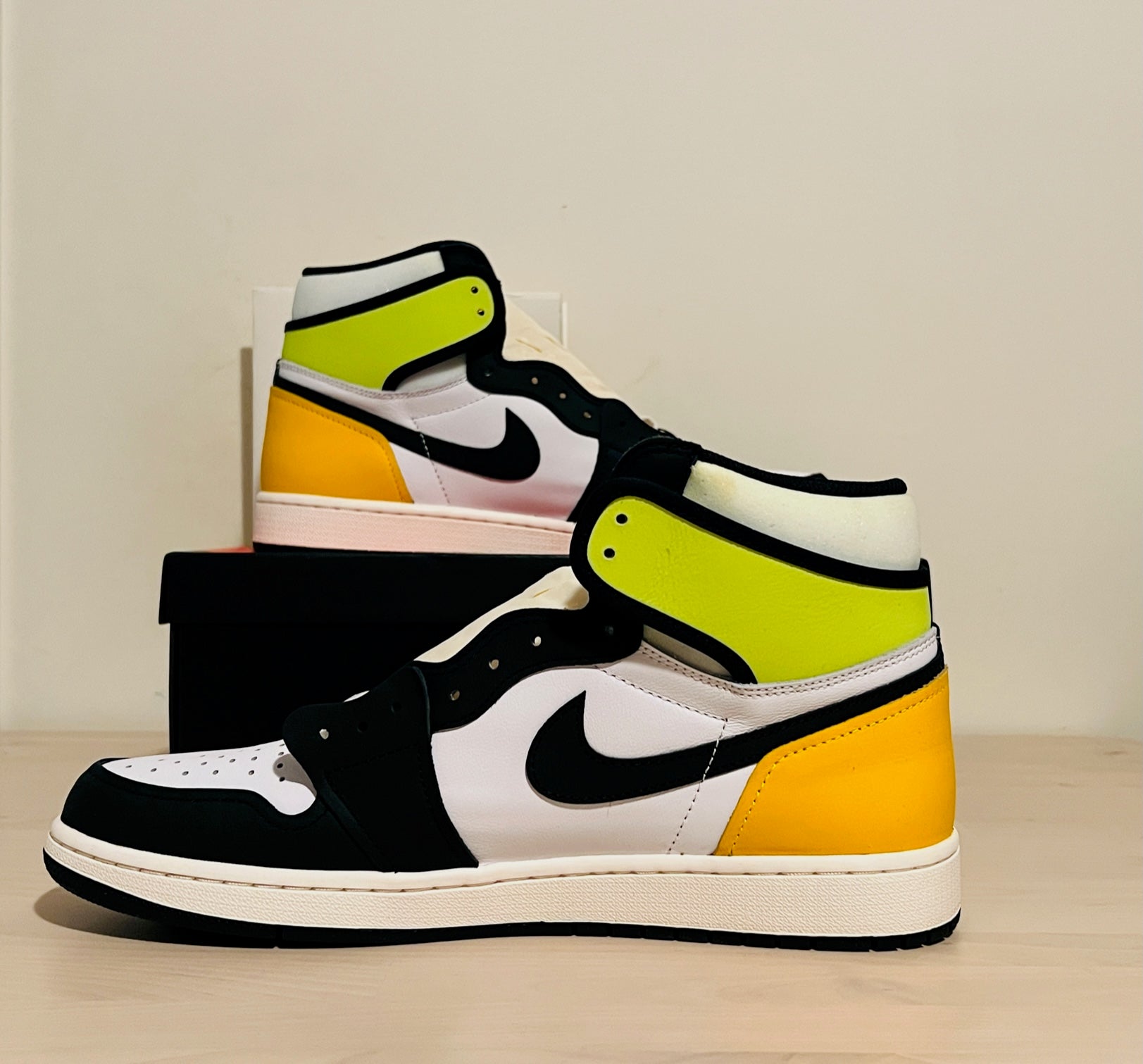 Air Jordan 1 Retro High OG 'Volt Gold' (Size 12)